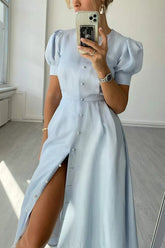Vestido camisero largo con cuello redondo y botones de perla
